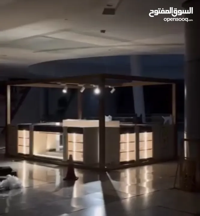 بوث (كشك) للبيع