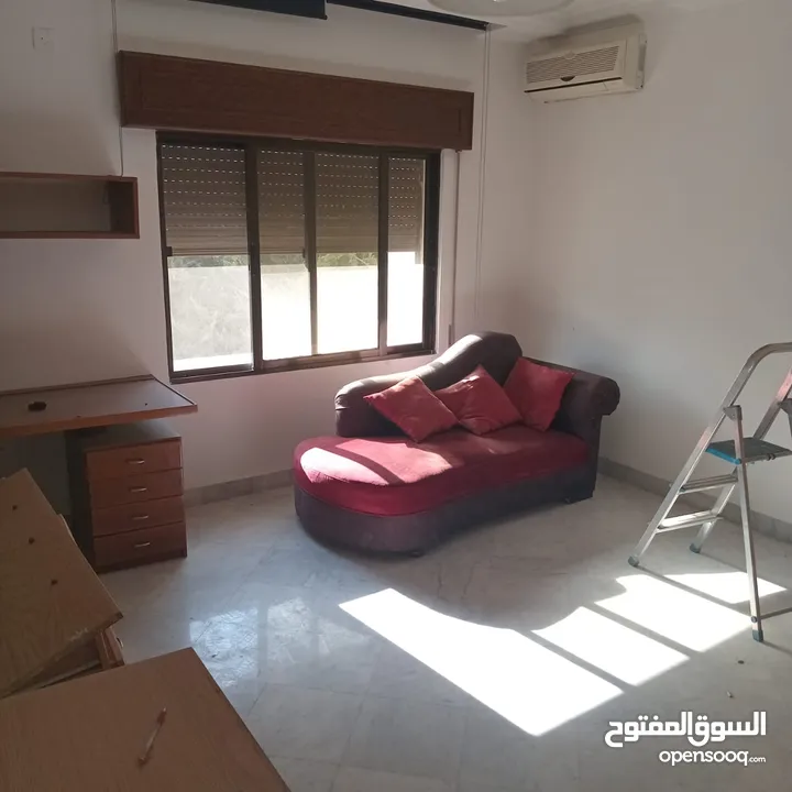 فيلا متلاصقة للبيع او للايجار في دير غبار - 14237