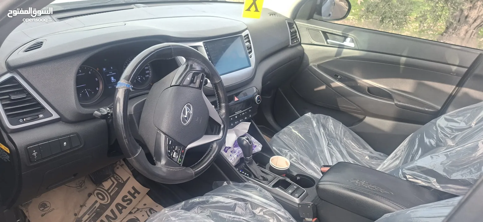 جيب هواندي توسان موديل 2016-ماتور 2000ديزل فل فل اضافات مع فتحة سقف بنوراما الجيب فحص شركة ونخب