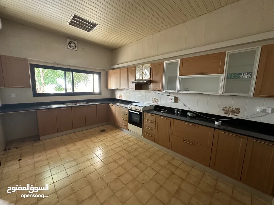 Spacious 3+1 Bedroom Villa for Rent in Saar Compound