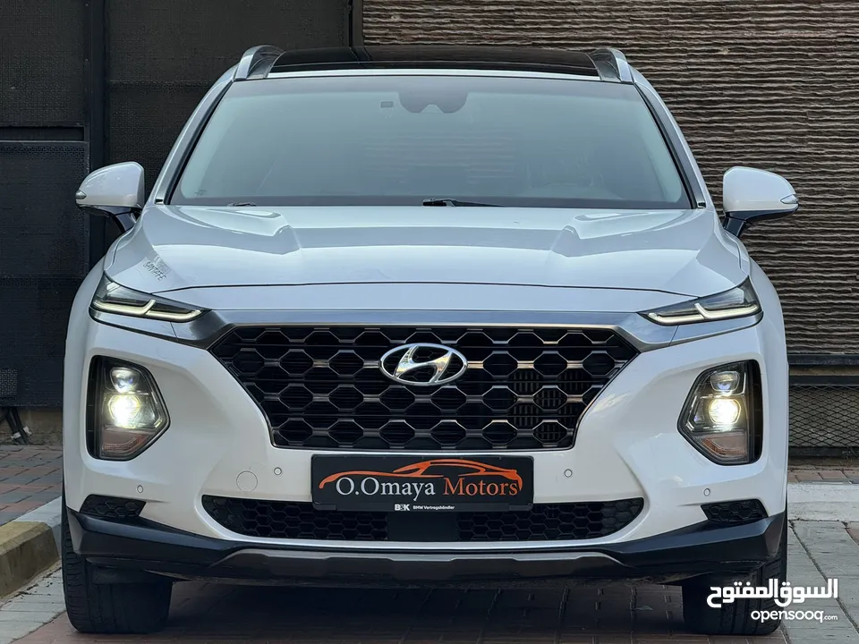 فرصة نادرة Hyundai Santa Fe بانوراما غرفة بني    (6+1 مقاعد أصلية) ممشى قليل و بحالة الوكالة