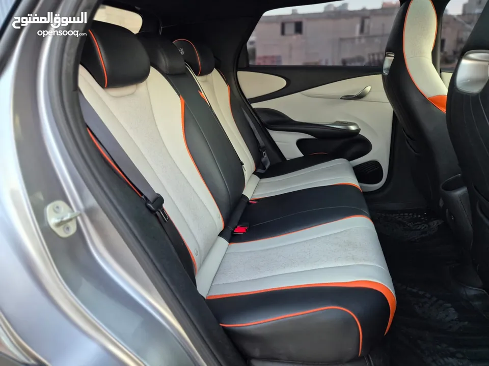 fashion- موديل 2022 BYD بي واي دي دولفين  لون فيراني ميتالك دهان الوكالة -5 كاميرات  فل كامل