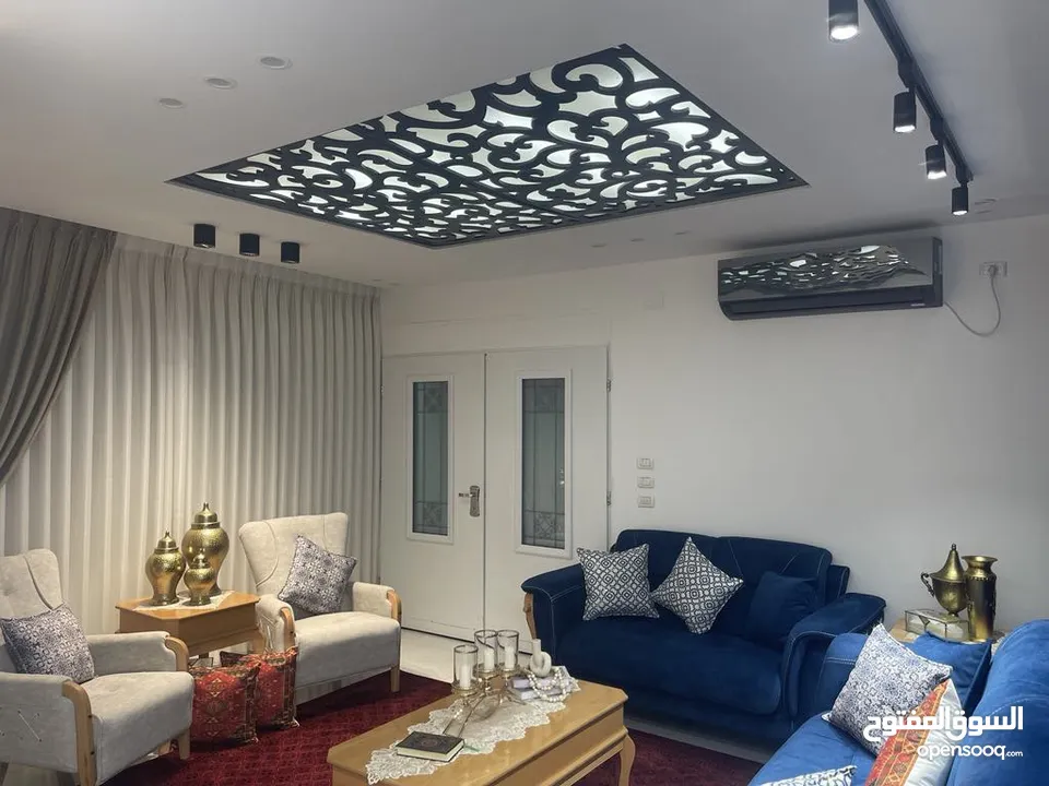 بيت مستقل في يبرود مع قطعة ارض 1410 متر حصص  قطعة رقم 55 حوض 4