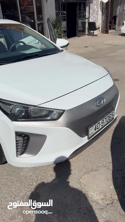 هيونداي ايونيك 2018 فل وفحص ماشيه 90 الف كاش واقساط بدفعه 2000 دينار