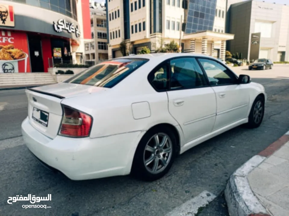 سوبارو بي 4 ضفة