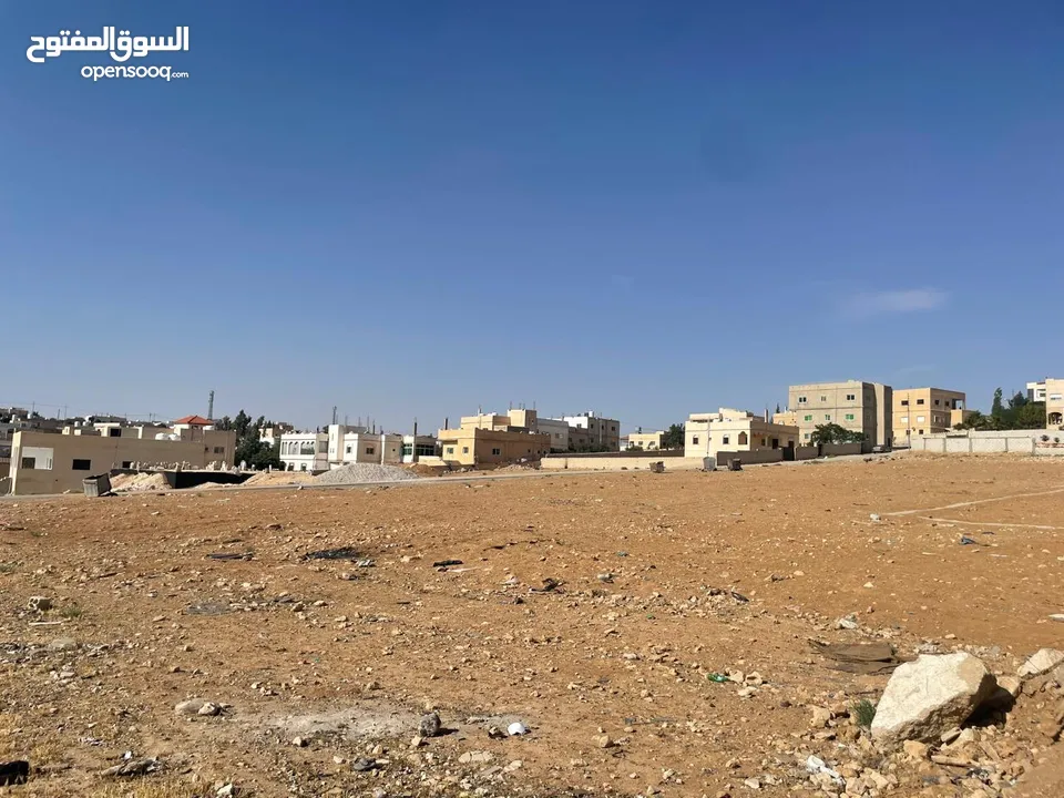 ارض مميزة تصلح لبناء إسكان