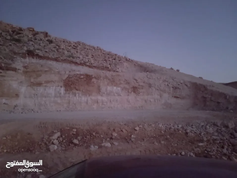 قطعه ارض على شارع المية للبيع