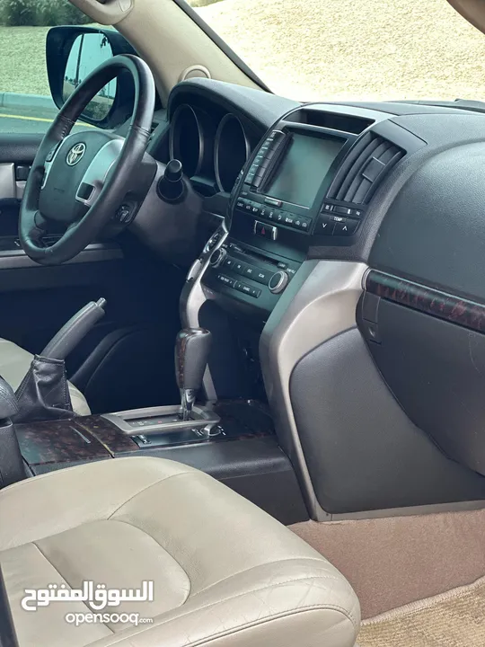 TOYOTA LAND CRUISER VXR 2009