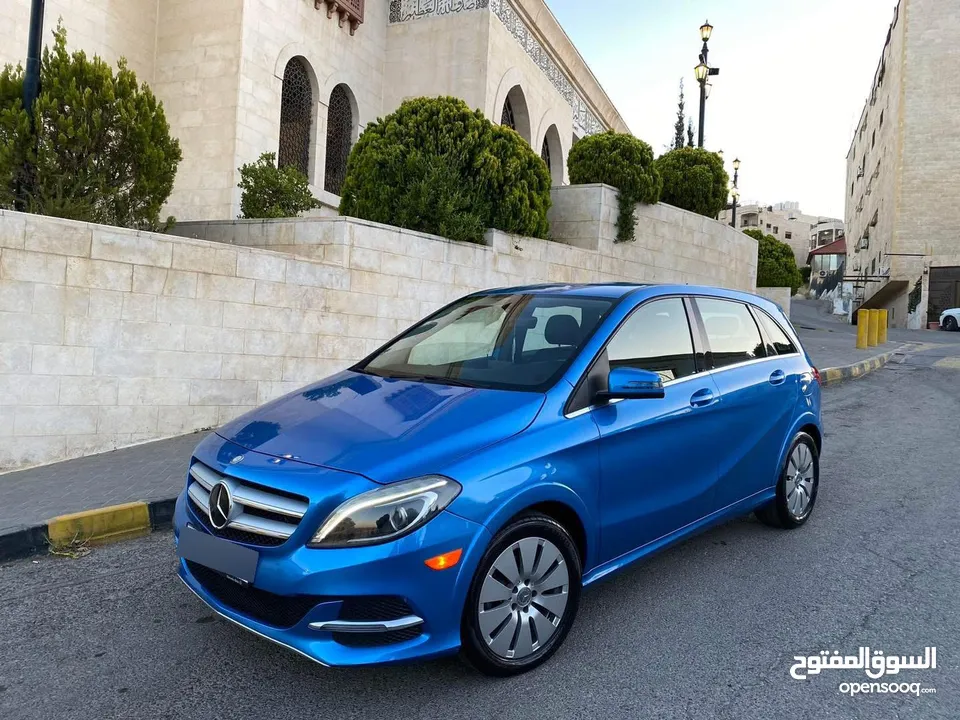مرسيدس B class ماشيه 88 الف فقط بحاله الوكاله