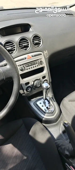 بيجو 308 موديل 2011 دهان كامل ..ماتور و جير و بودي و صالون في حالة ممتازة