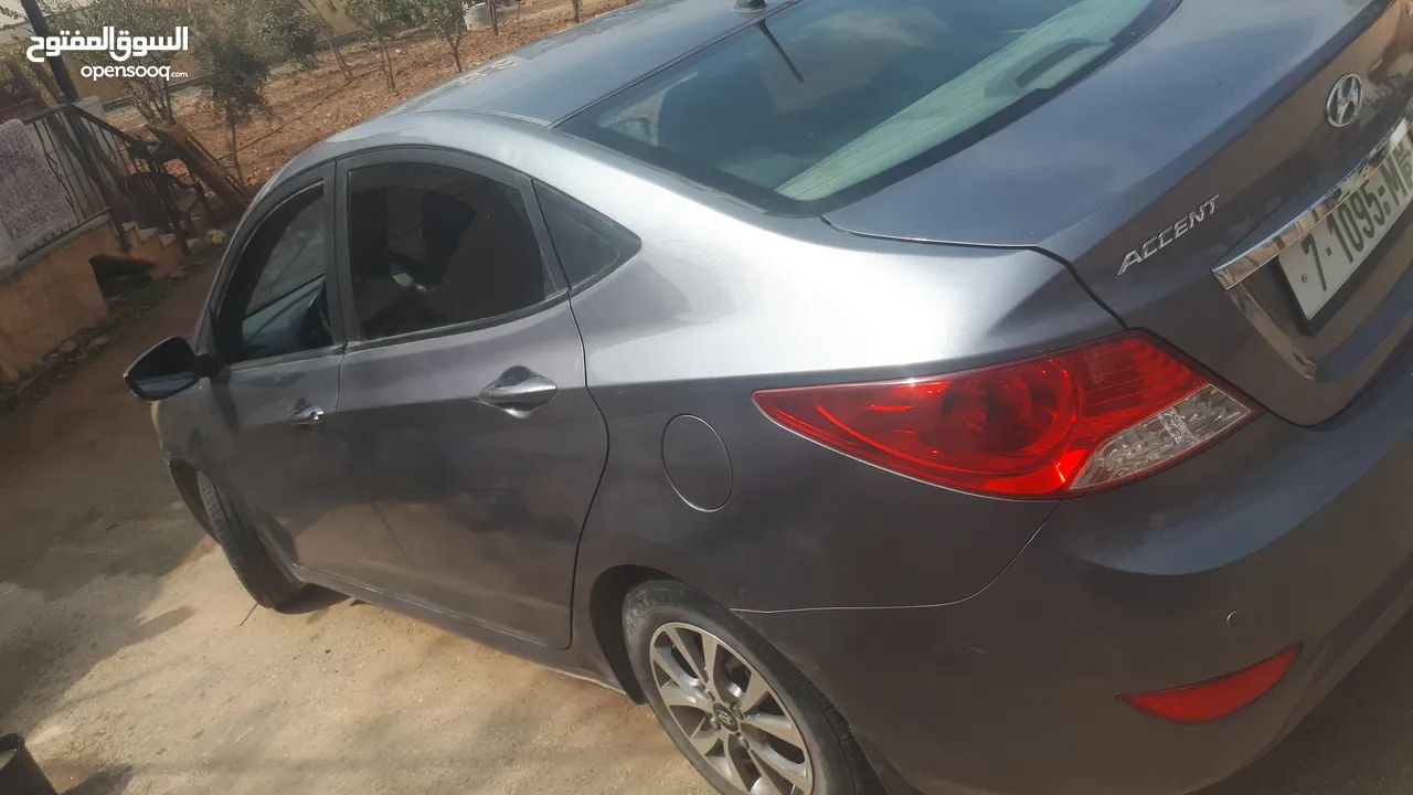 هونداي اكسنت للبيع