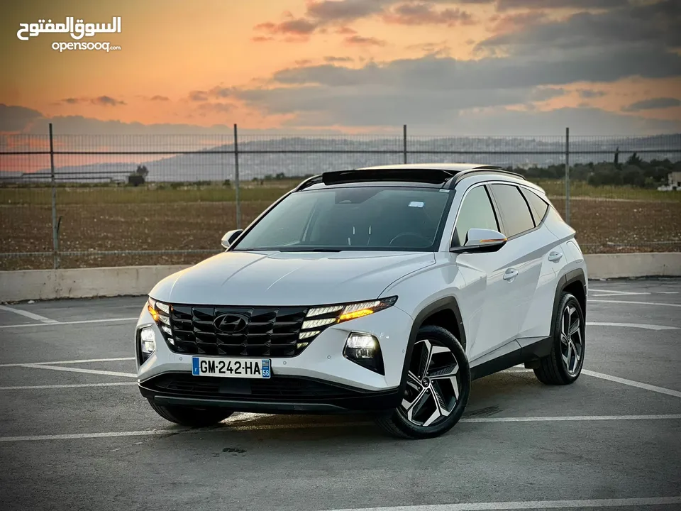 هونداي توسان/2022 Plug In فل الفل فتحة سقف بانوراما  4x4 ///271Hp   ( Haybrid) 1600cc