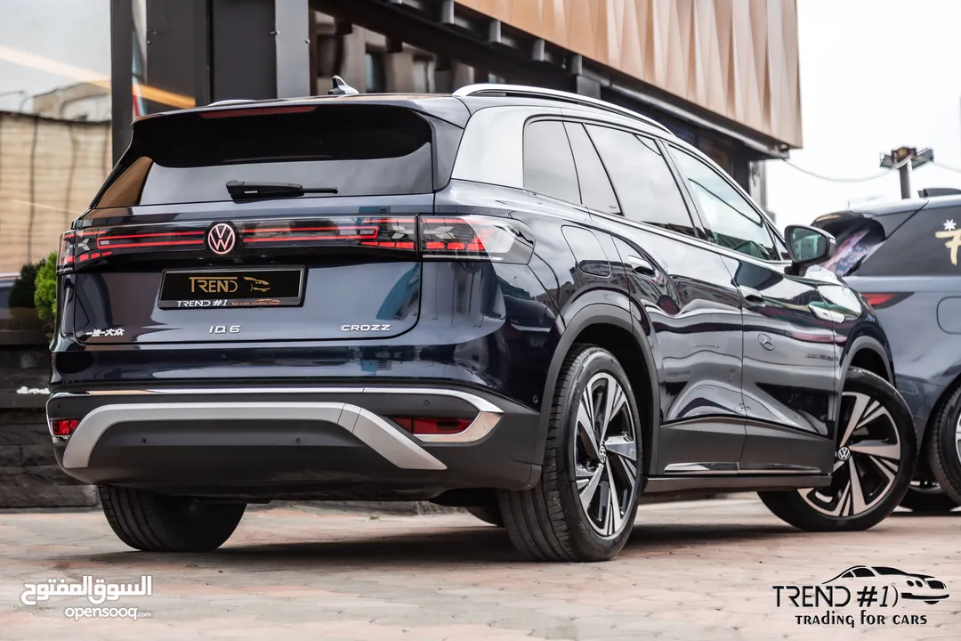 Volkswagen ID6 Crozz Pro 2022  السيارة مميزة جدا و قطعت مسافة 13,000 كيلو متر