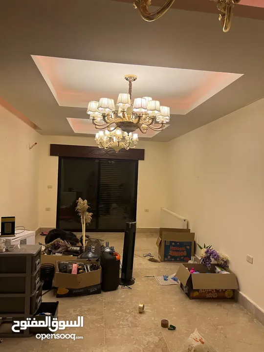 فاخرة مميزة ، حديقة مدخل خاص ..