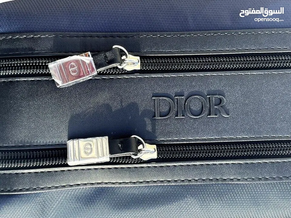شنطه يد ديور اصليه للشباب والبنات dior origenal unisix handbag
