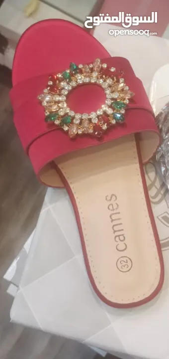 Branded new collection sandals in low price beautiful designs n many colours available