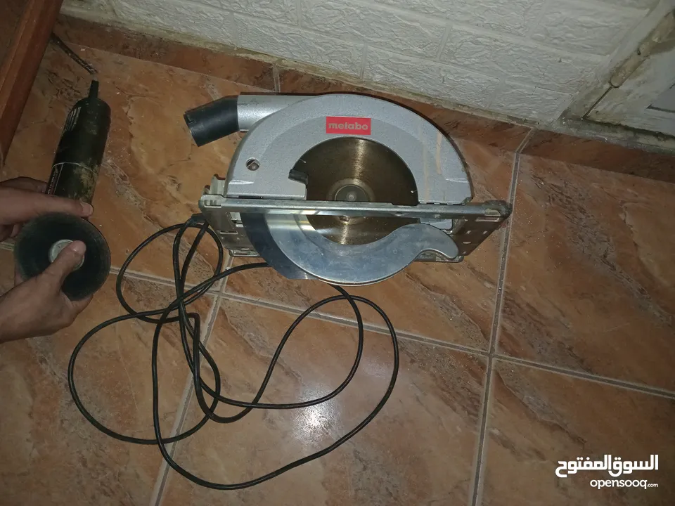بعض المعدات من Metabo