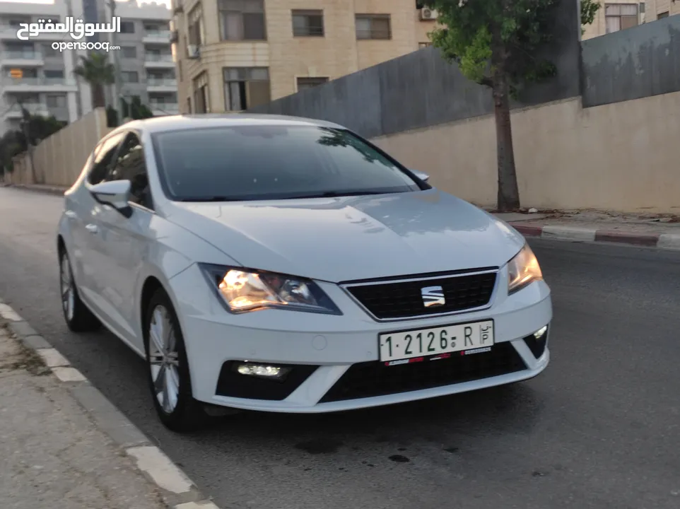 سيات ليون اكسلينس بالكرتونة محرك 1500تربو بنزين اتوماتيك 150حصان وعداد أصلي 75000كم فقططط