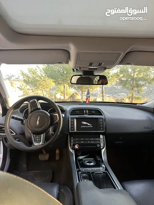 Jaguar XE 2018