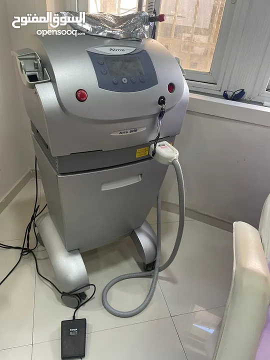 Alma lazer اصلي من شركه الام صالون ليزر كامل التجهيزات ، مع جهاز ليزر الما مع تنازل والتسجيل باسمك