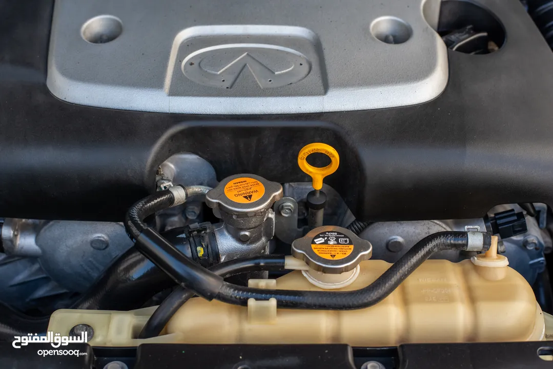 إنفينيتي G37 موديل 2012 - 4 جيد - سيارة رياضية مع محرك V6 3.7L