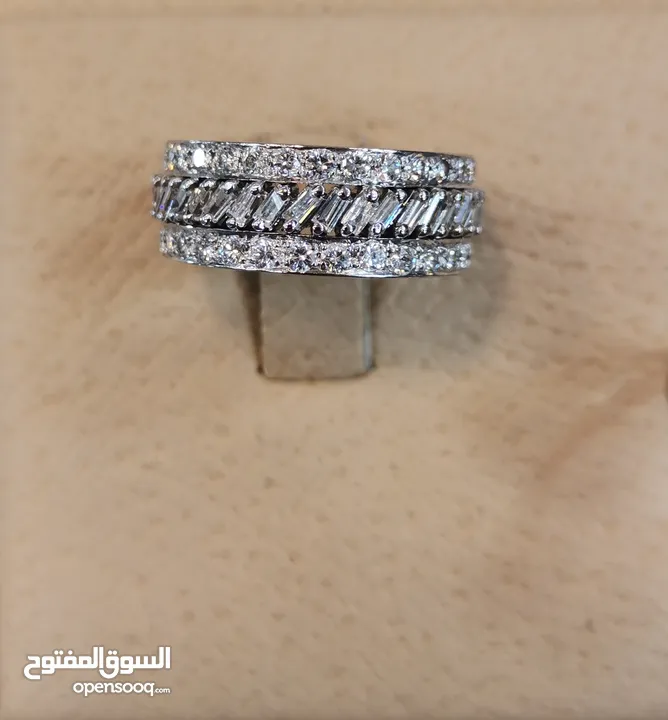 يوجد لدينا خواتم الماس مستعمل من زبائن