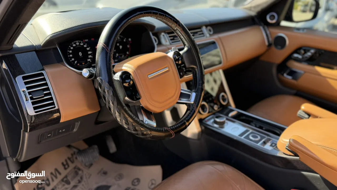 رينج روفر فوك  اوتوجرافي 2019  محرك 4400 ديزل كامل الاضافات  عداد 150000 كيلو