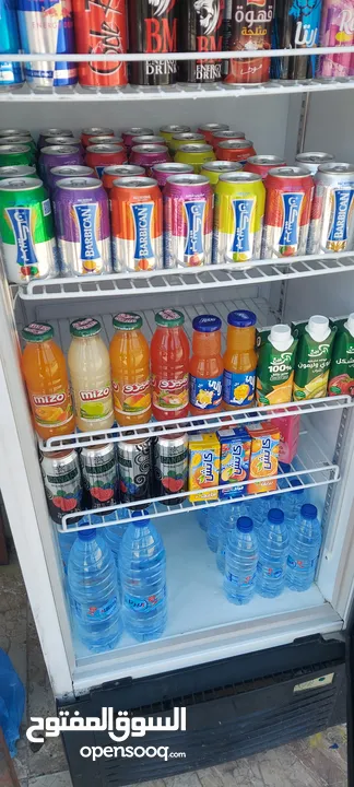 ثلاجة عرض للبيع
