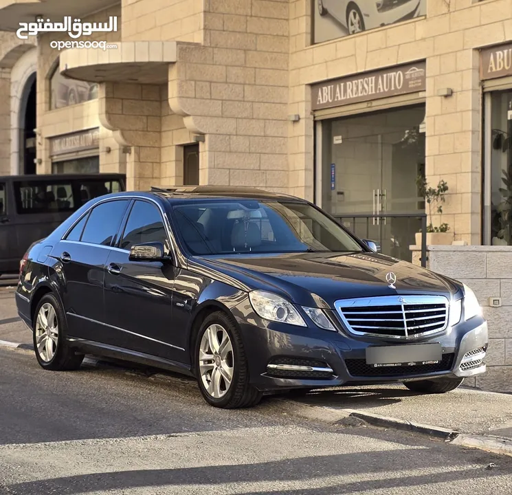 Mercedes-Benz E200