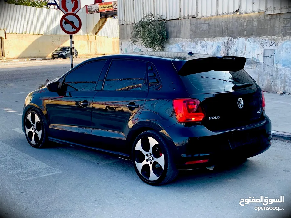 فولكس فاجن بولو