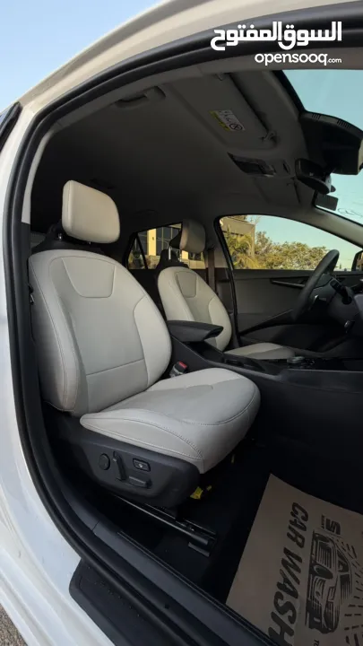 كيا نيرو ترخيص 2023 محرك 1600 هايبرد جير أوتوماتيك 141 حصان