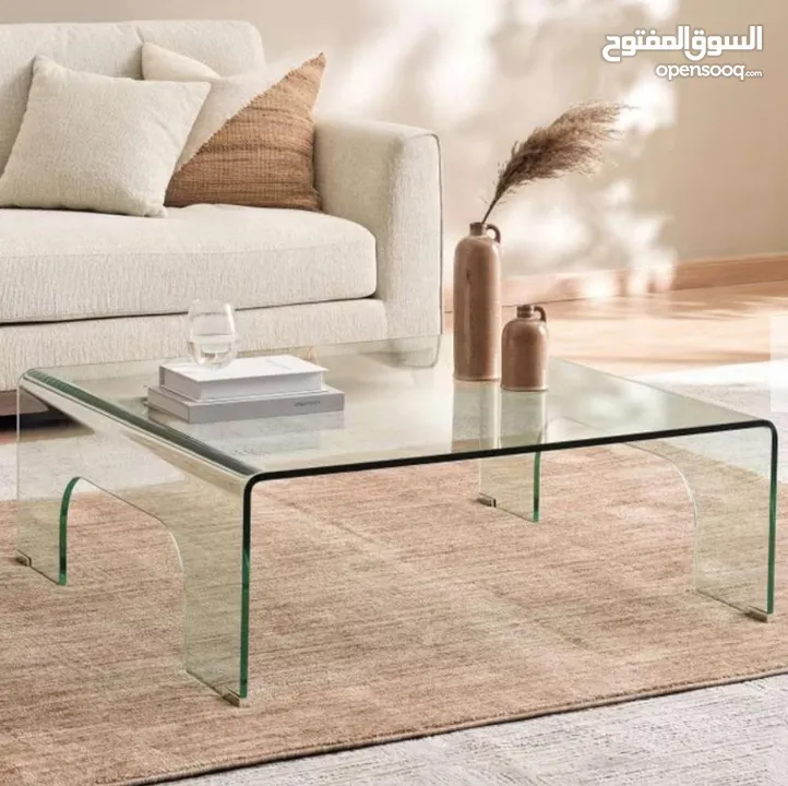 طاولة زجاج