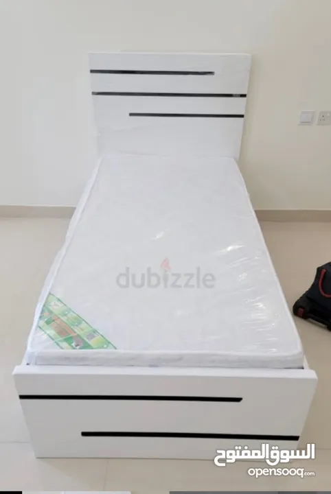 brand new single bed saiz 90x190 with medical mattress good Quality