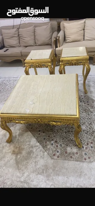 للبيع مجموعة طاولات