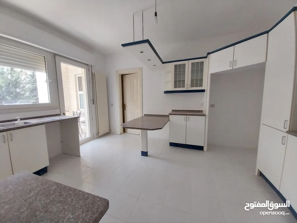 شقة للايجار في عبدون  ( Property 33776 )-174847744