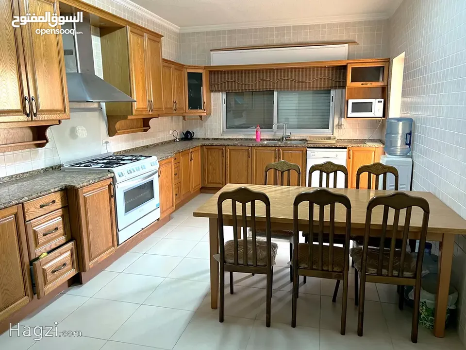 شقة مفروشة للإيجار 235م2 ( Property 18384 ) سنوي فقط