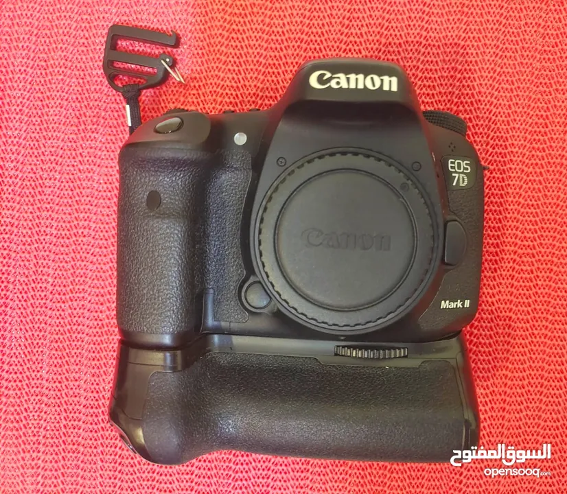 Canon 7 D mark 2 and canon 50 mm lens with battery grip