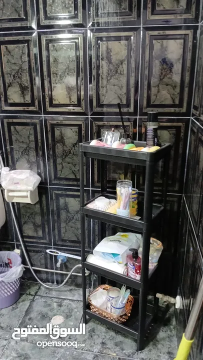فيلا مميزة مع رووف   للاستثمار والايجار قريبة من شارع المطاعم وبالقرب من مدينة الجبيهة الترويحية
