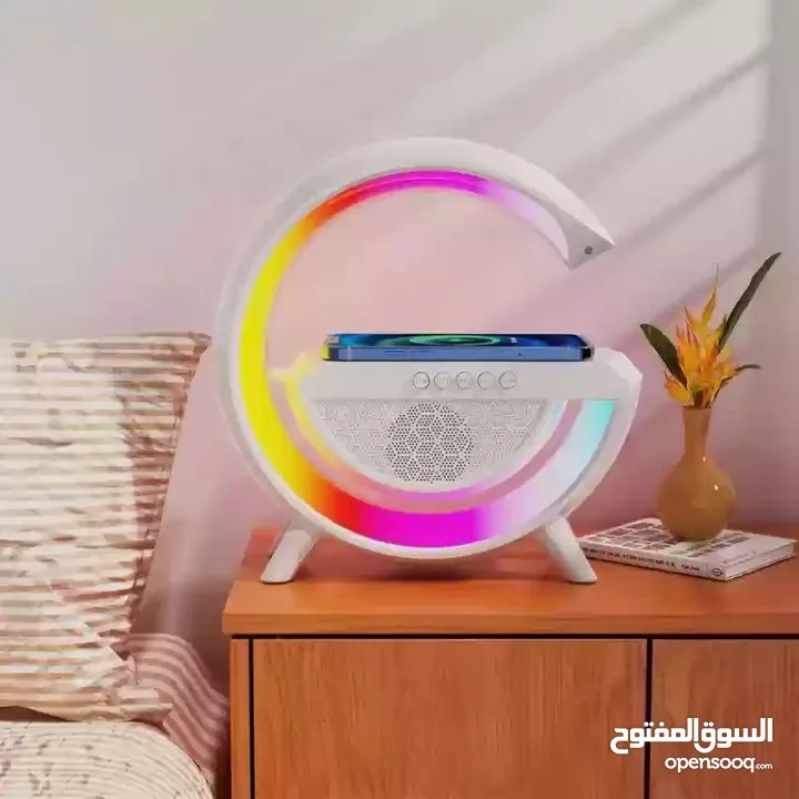 سماعة LED لاسلكية مع شاحن مدمج