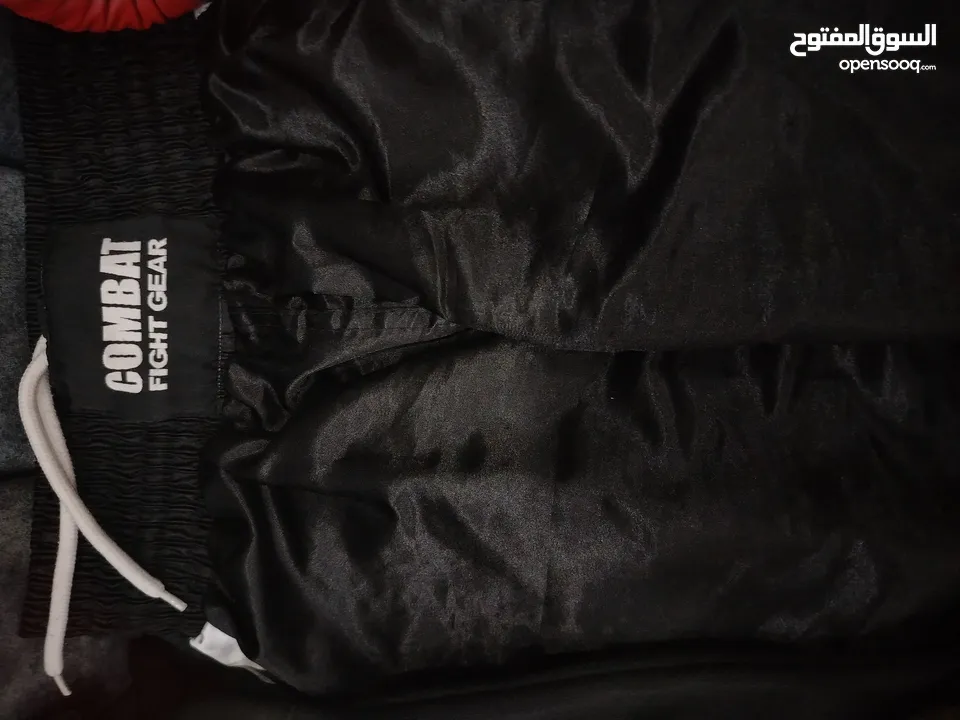 ادوات Muay Thai Kickboxing الوصف مهم