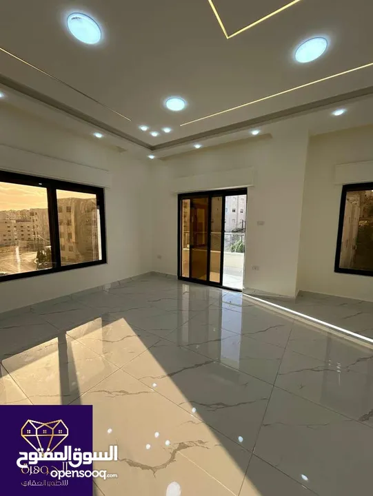 شقة أرضية فخمه ومميزة جديدة لم تسكن لقطه وبسعر مغري جداا عرض خاص ع اخر شقة أرقى مناطق الجبيهة