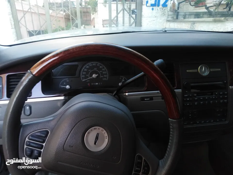 فورد لينكولن 2004 للبيع