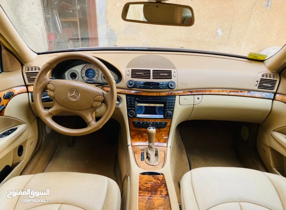 MERCEDES BENZ e350 2009 للبيع