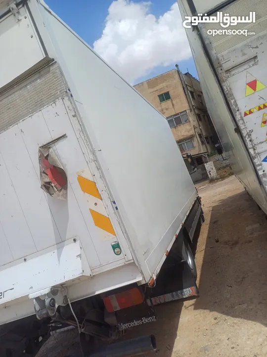 مرسيدس اتيكو 2013  818