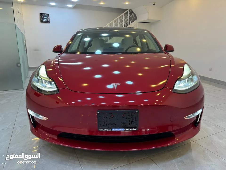 Tesla model 3 standard plus 2021( Auto score B )