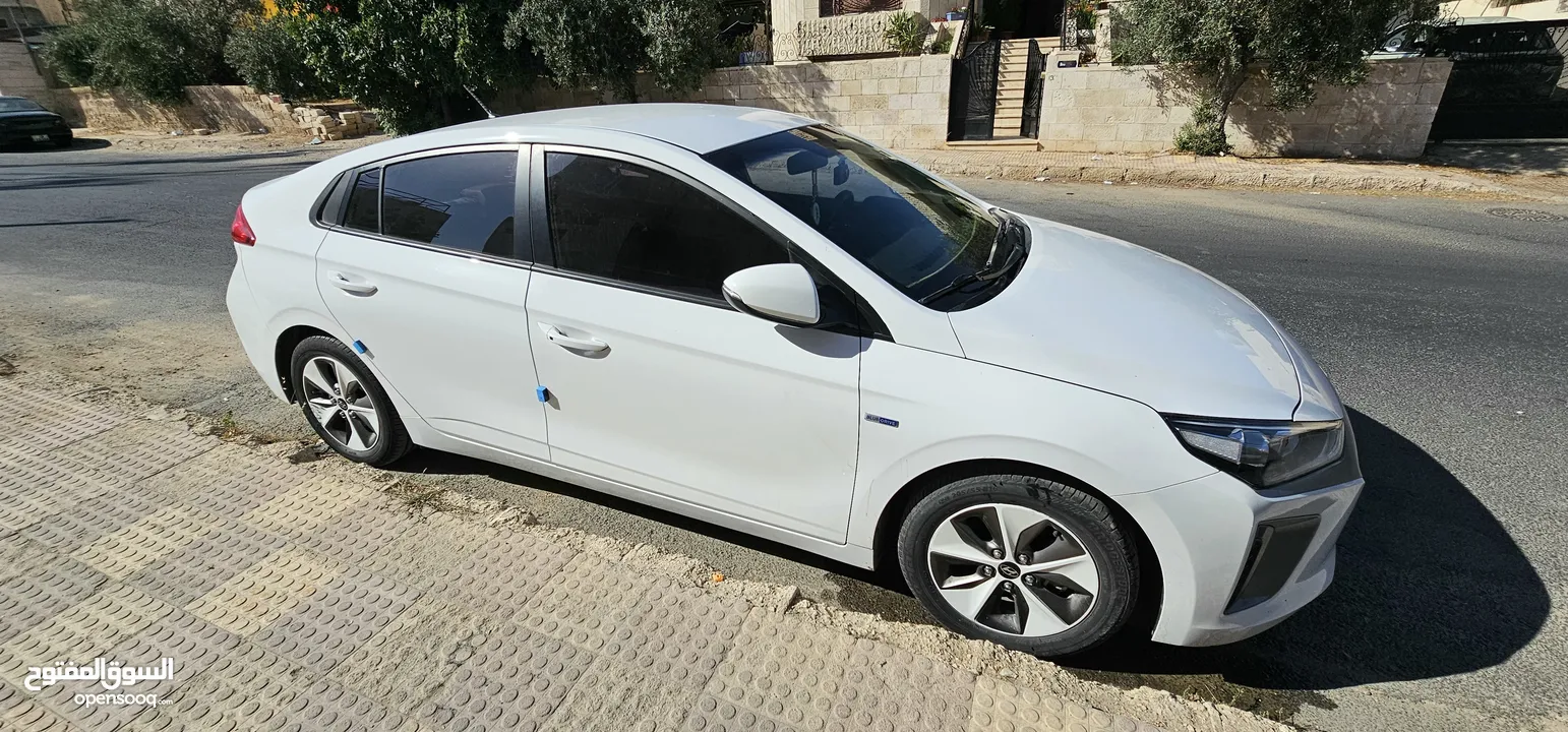 ايونيك كهرباء 2018 للبيع بسبب السفر ممشى قليل جدا 46 الف كيلو