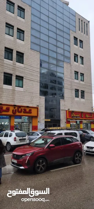 مكاتب جديدة بمساحات مختلفة تشطيب سوبر ديلوكس  للاجار 350$