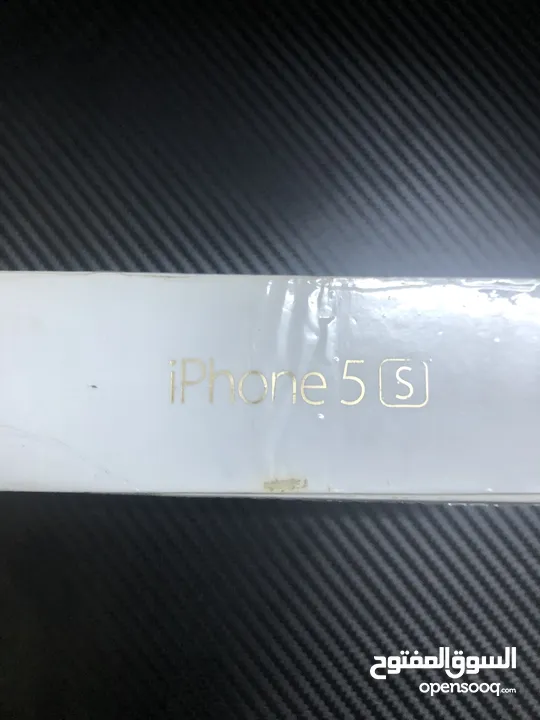 أيفون 5s مع الكارتون