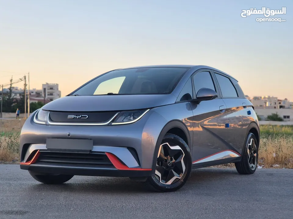 fashion- موديل 2022 BYD بي واي دي دولفين  لون فيراني ميتالك دهان الوكالة -5 كاميرات  فل كامل