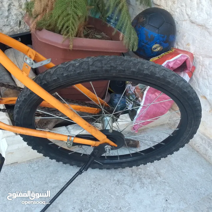 دراجة هوائية بحالة جيدة و نظيفة نمرة 20
